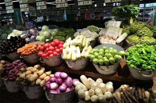 生鲜果蔬店经营与薯类种植 从田间到门店的创业指南
